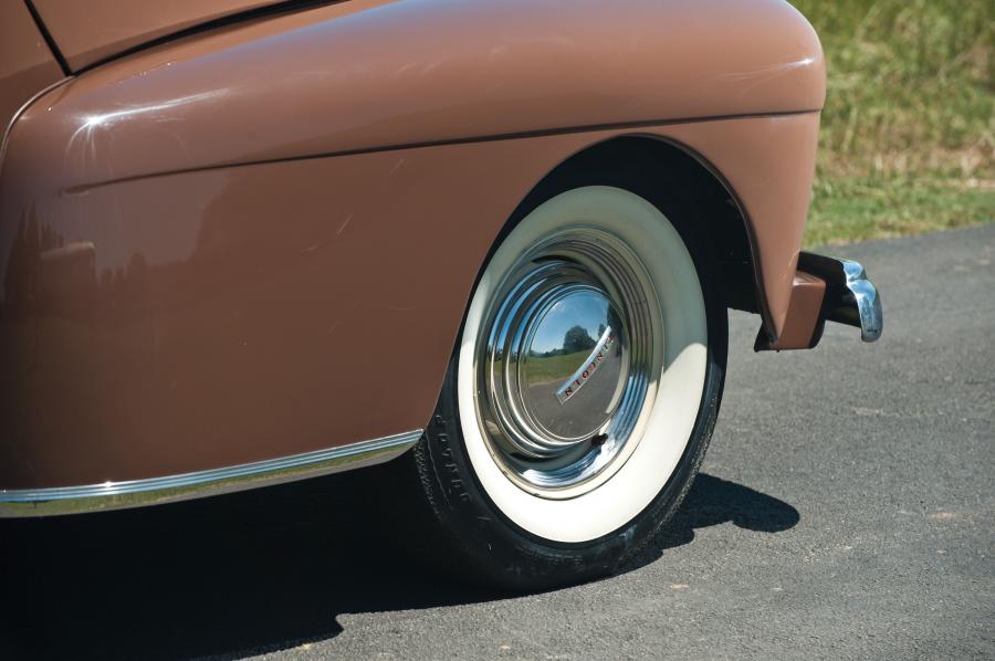  Lincoln Continental Cabriolet 1942 года  (фото 20 из 34)